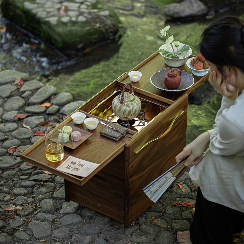 Outdoor Camping Fireplace - Camino in noce per preparare il